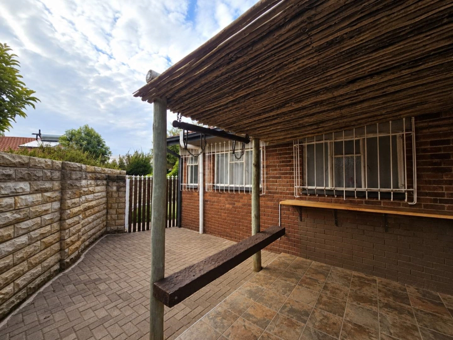 4 Bedroom Property for Sale in Ladybrand Free State
